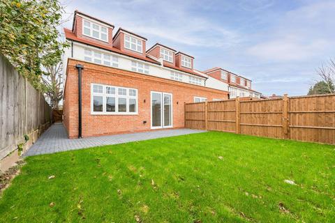 5 bedroom semi-detached house to rent, Abbey Road, EN1, Enfield, EN1