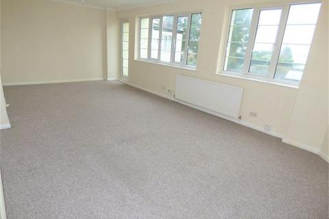 2 bedroom apartment to rent, London Road, Leigh on sea, Leigh on sea,