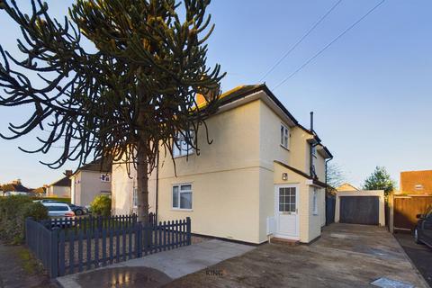 3 bedroom semi-detached house to rent, Clarkes Road, Hatfield, AL10