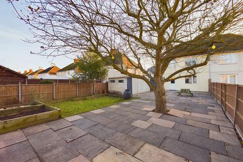 3 bedroom semi-detached house to rent, Clarkes Road, Hatfield, AL10