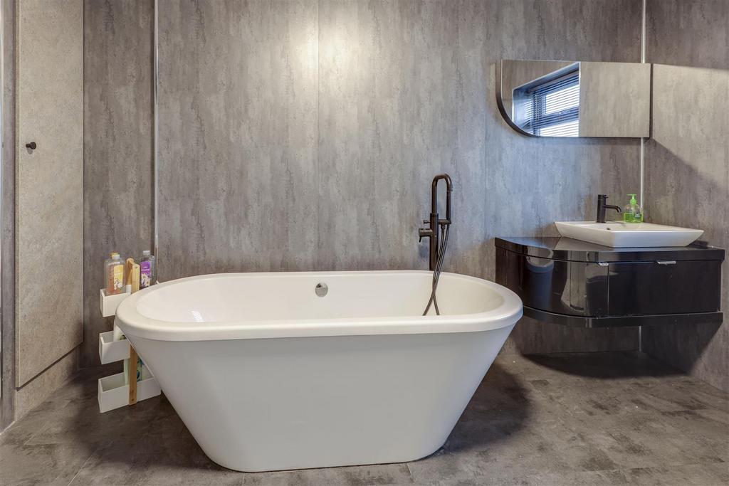 Feature Bath