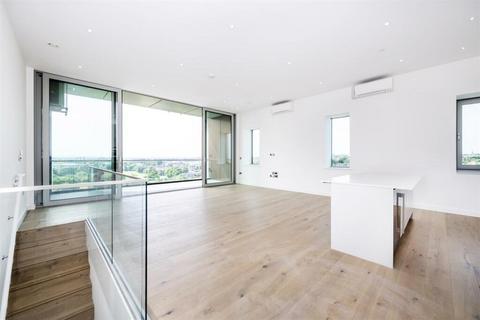 3 bedroom flat to rent, Bronze Building, 18 Buckhold Road, London