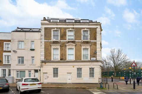 2 bedroom flat to rent, Malden Road, London