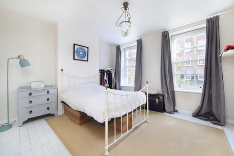 3 bedroom flat for sale, White House, Vicarage Crescent, London