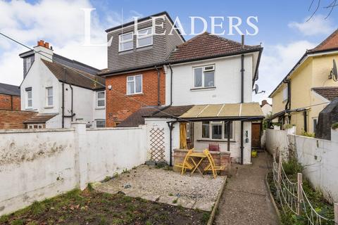 3 bedroom semi-detached house to rent, Upper Court Road, KT19