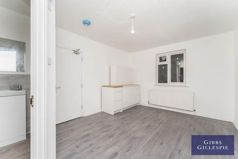 1 bedroom in a house share to rent, Room to rent - Stanhope Road, UB6