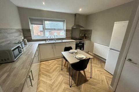 2 bedroom flat to rent, Gregory Boulevard, Nottingham, Nottinghamshire, NG7