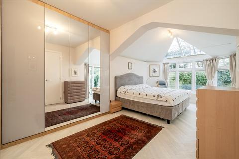 3 bedroom apartment for sale, London W10