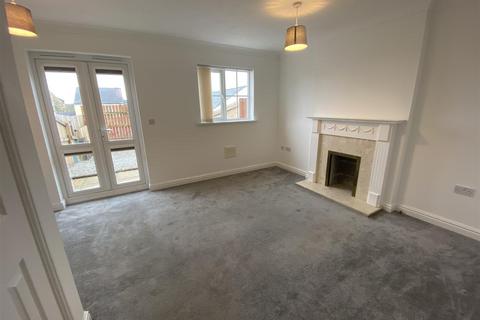 3 bedroom terraced house to rent, College Green, Bodmin, PL31