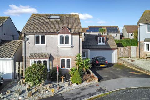 4 bedroom detached house for sale, Respryn Close, Cornwall PL14