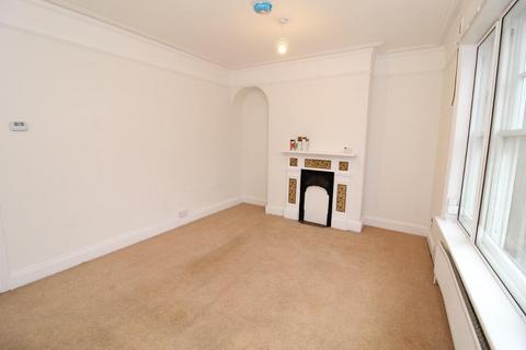 1 bedroom apartment to rent, Stone ST15