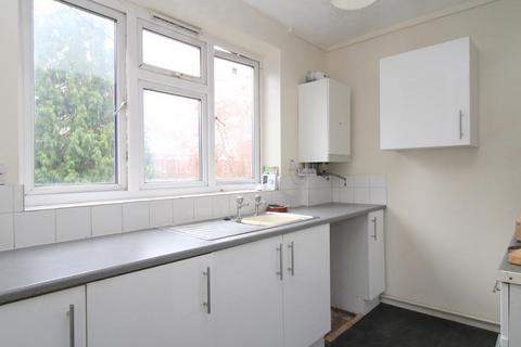 2 bedroom apartment for sale, The Larches, Luton, Bedfordshire, LU2 7PX