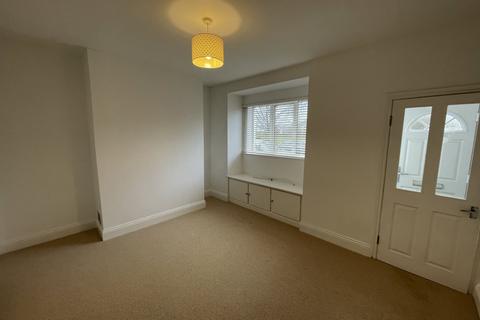 2 bedroom terraced house to rent, Cromwell Road, Harrogate, North Yorkshire, HG2