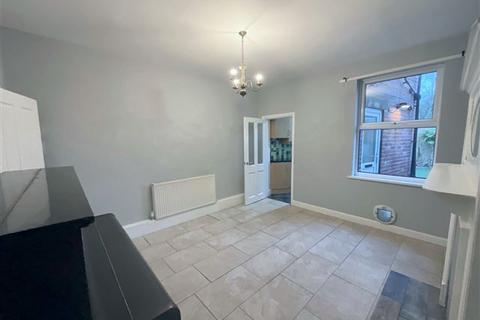 3 bedroom end of terrace house for sale, Main Road, Renishaw, Sheffield, S21 3UT