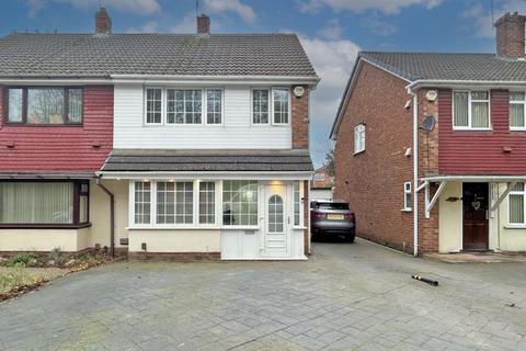 3 bedroom semi-detached house for sale, Stanhurst Way, West Bromwich