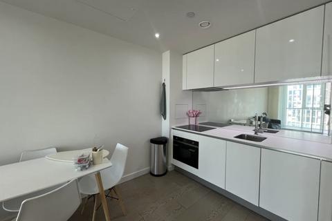 1 bedroom flat for sale, Wandsworth Road, London SW8