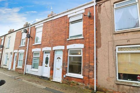 2 bedroom terraced house to rent, Florence Avenue, Hessle