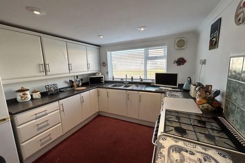 2 bedroom detached bungalow for sale, Penrhyn Beach East, Penrhyn Bay