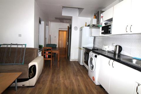 2 bedroom flat to rent, London N7