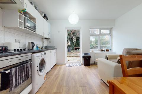 2 bedroom flat to rent, London N7