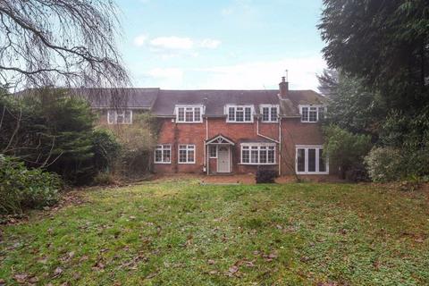 4 bedroom link detached house to rent, Tilford Road, Hindhead