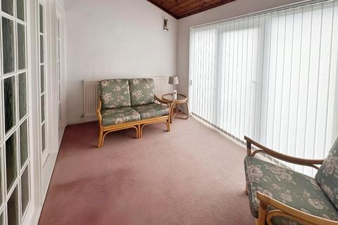 3 Chaddesden Close, Dronfield Woodhouse, Dronfield, S18 8QL