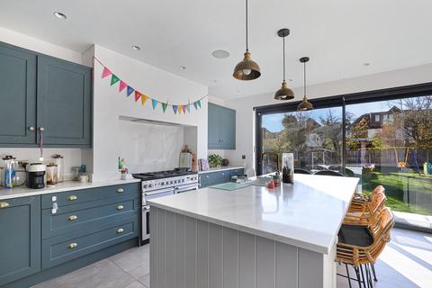 undefined, Farm Way, Essex IG9