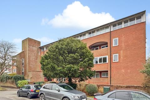 3 bedroom apartment for sale, Grimston Gardens, Kent CT20