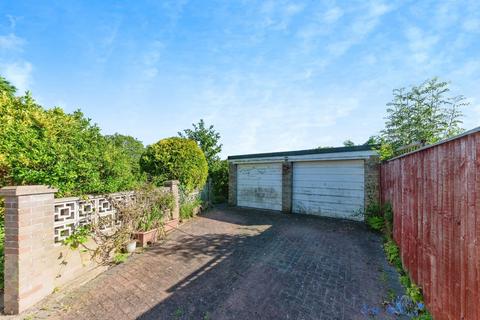 4 Chestnut Close, Waltham, Grimsby, DN37 0ED