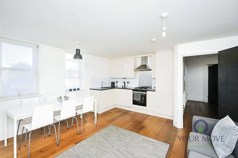 2 bedroom flat to rent, Plaistow Lane, Bromley BR1