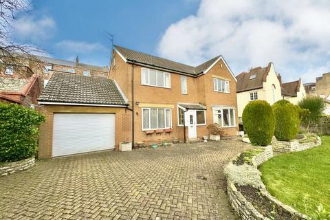 4 bedroom detached house for sale, Esplanade Road, North Yorkshire YO11