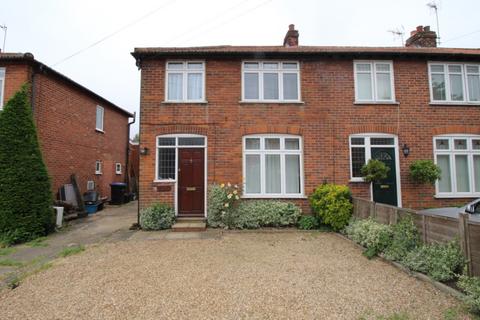 3 bedroom semi-detached house to rent, Willson Road, Egham TW20