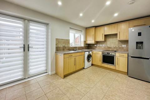 3 bedroom end of terrace house to rent, Dock Street, Cheshire WA8