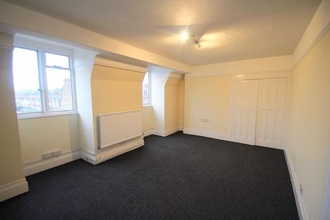 3 bedroom apartment to rent, Station Road, Harrow