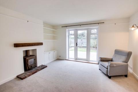 3 bedroom semi-detached house to rent, Churches, Bradford-On-Avon