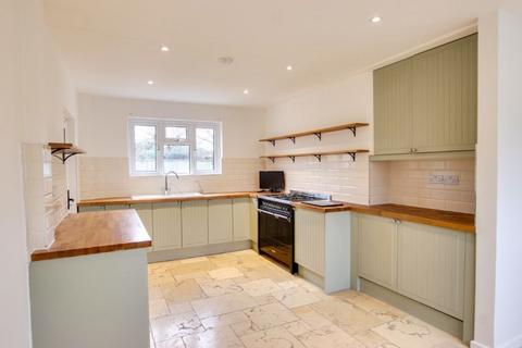 3 bedroom semi-detached house to rent, Churches, Bradford-On-Avon