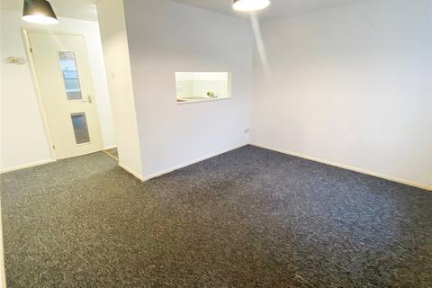 1 bedroom maisonette to rent, Ennerdale Close, Sutton SM1