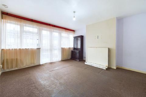 2 bedroom maisonette for sale, Tenby Road, London E17