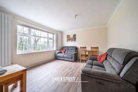 3 bedroom terraced house for sale, Cumberland Close, Hornchurch, RM12