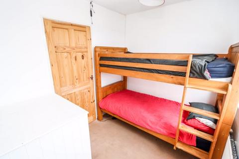 19 Bishops Mead, Cleeve, Bristol, BS49 4NH