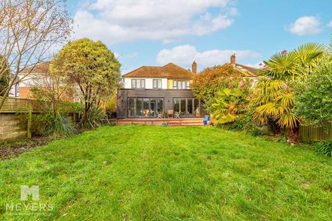 4 bedroom detached house for sale, William Road. Littledown, Bournemouth, BH7