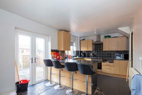 3 bedroom end of terrace house for sale, Cunliffe Drive, Shaw OL2