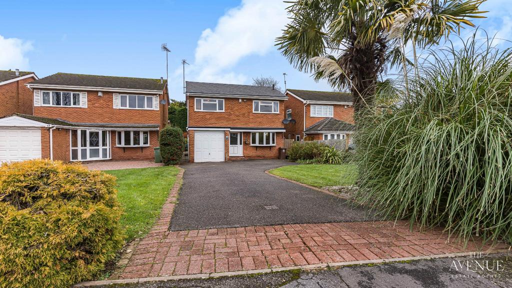 Alveston Grove, Solihull, B93 4 bed detached house - £600,000