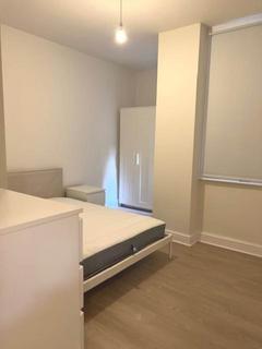 2 bedroom flat to rent, Richmond Way, Shepherds Bush, W12