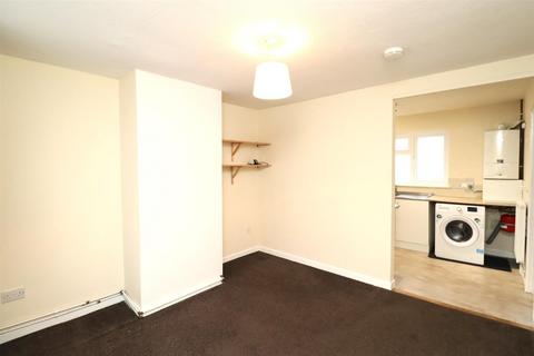 1 bedroom bungalow to rent, Doctor Cookes Close, Leicester LE9