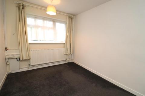 1 bedroom bungalow to rent, Doctor Cookes Close, Leicester LE9