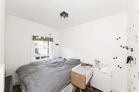 2 bedroom flat for sale, Bulstrode Street, London W1U