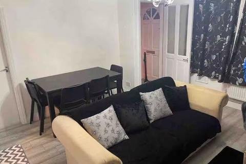 3 bedroom house to rent, Eccleston Road, Stockport SK3