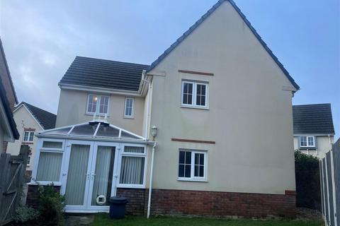 4 bedroom detached house for sale, Bryn Uchaf, Bryn, Llanelli