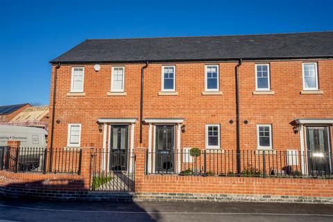 2 bedroom terraced house to rent, Grosvenor Road, York, YO30 7EP